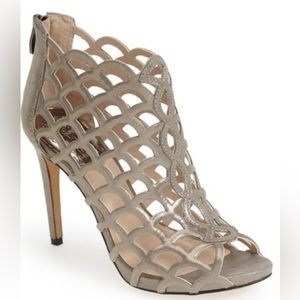 Vince Camuto NWT size 5 1/2 Fontanela booties in champagne/light gold.